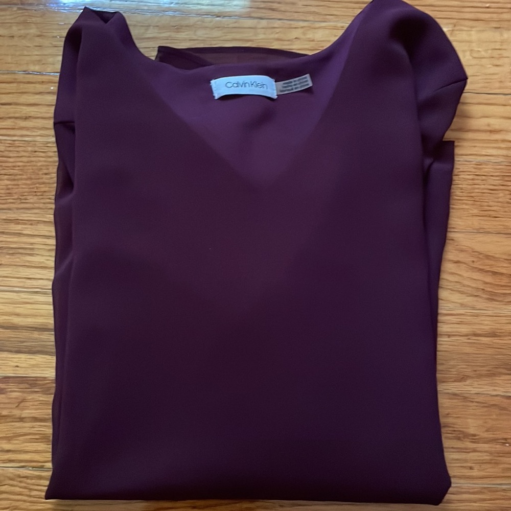 Calvin Klein v neck gauzy blouse size small (missing size tag) - Picture 9 of 9